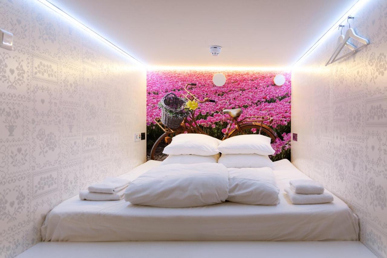 De Bedstee Boutique Capsules (Adults Only) Hotel Amsterdam Bagian luar foto
